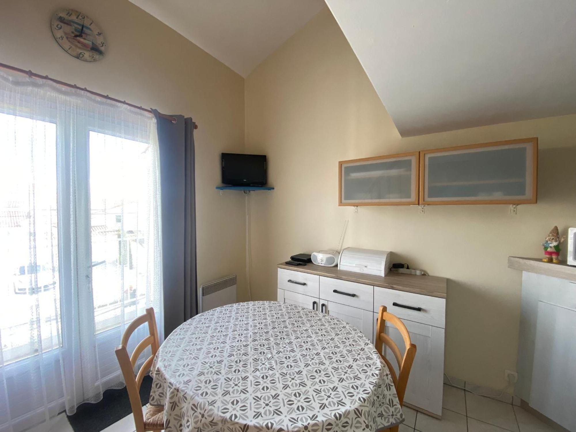 Appartement 1Er Etage Proche Centre-Ville, Plage Et Commerces, Balcon, Parking, Wifi Inclus - Fr-1-22-171 ラ・トランシュ・シュル・メール エクステリア 写真